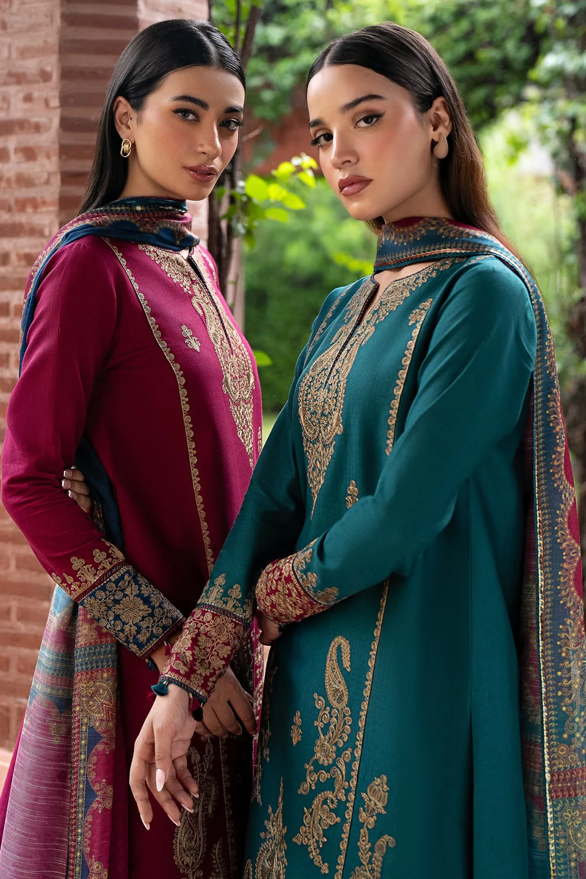 EMBROIDERED KHADDAR UW-0069