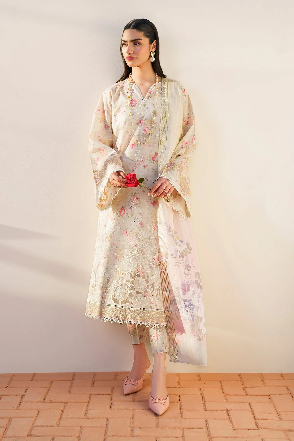 EMBROIDERED PRINTED LAWN UF-639