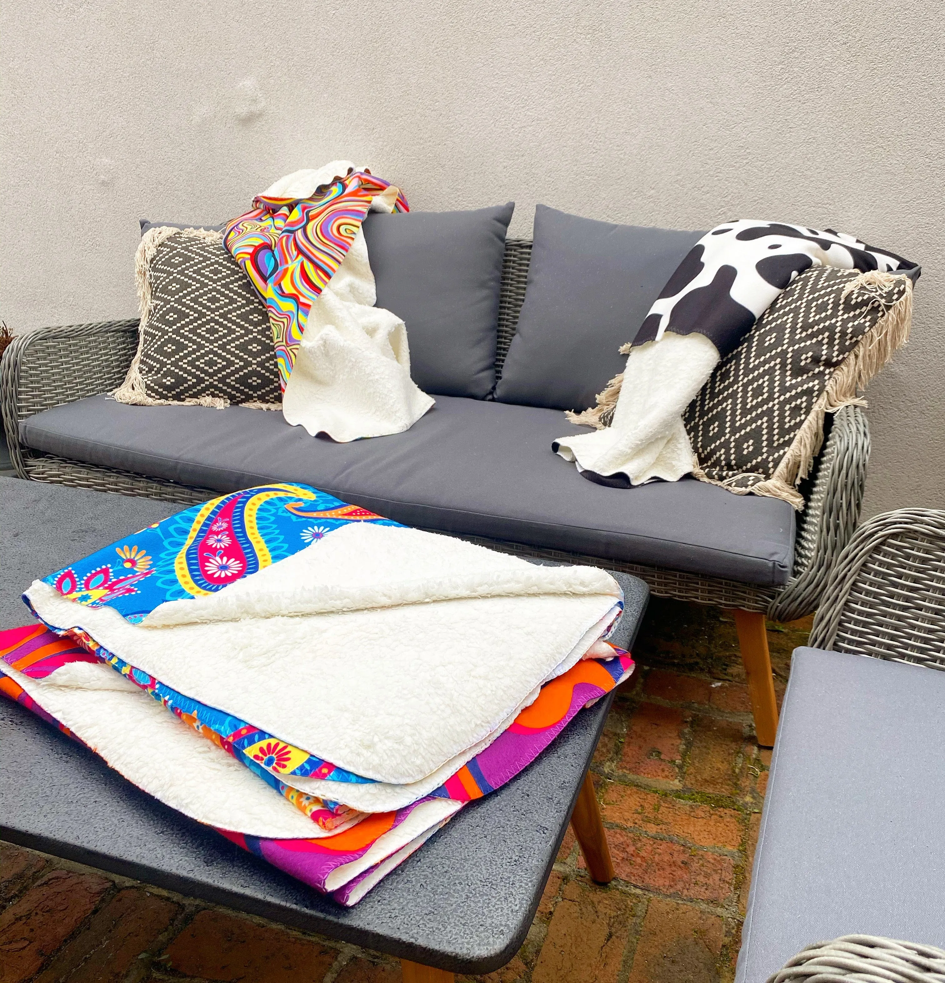 Fat Cow - Luxury Sherpa Fleece Blanket