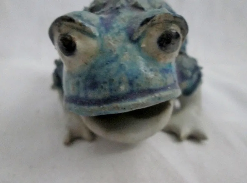 Handmade Mini 3.5" FROG TOAD Ceramic Figurine Porcelain Scuplture GREEN BLUE Cute