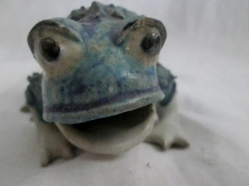 Handmade Mini 3.5" FROG TOAD Ceramic Figurine Porcelain Scuplture GREEN BLUE Cute