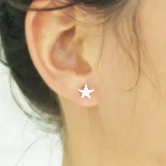 <!--ER585-->large star button stud earrings