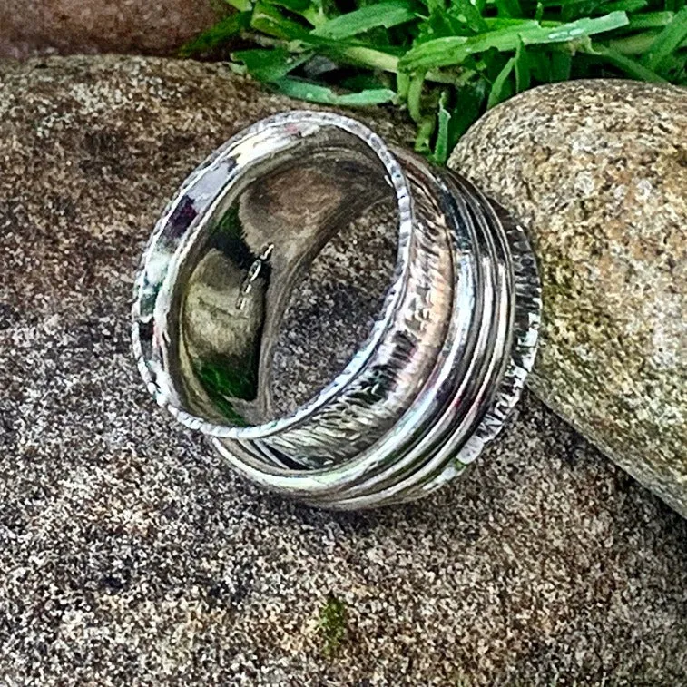 Unisex, sterling silver, heavy, triple, spinner ring. UK size V